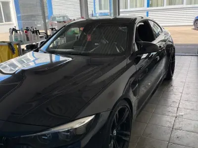 Indoor Detailing - Sportfahrzeug