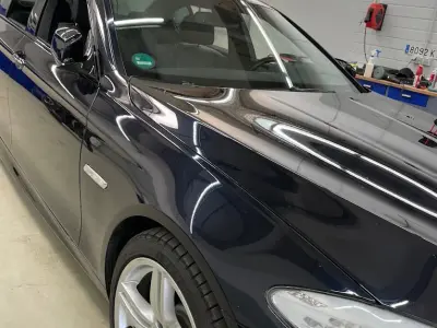 Premiumfahrzeug Lackpflege